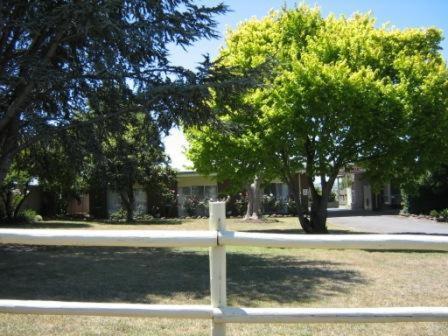 Opal Motel Leongatha Εξωτερικό φωτογραφία